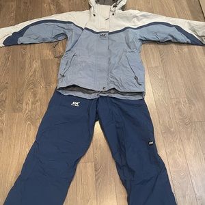 Helly Hansen snowsuit - Good condition